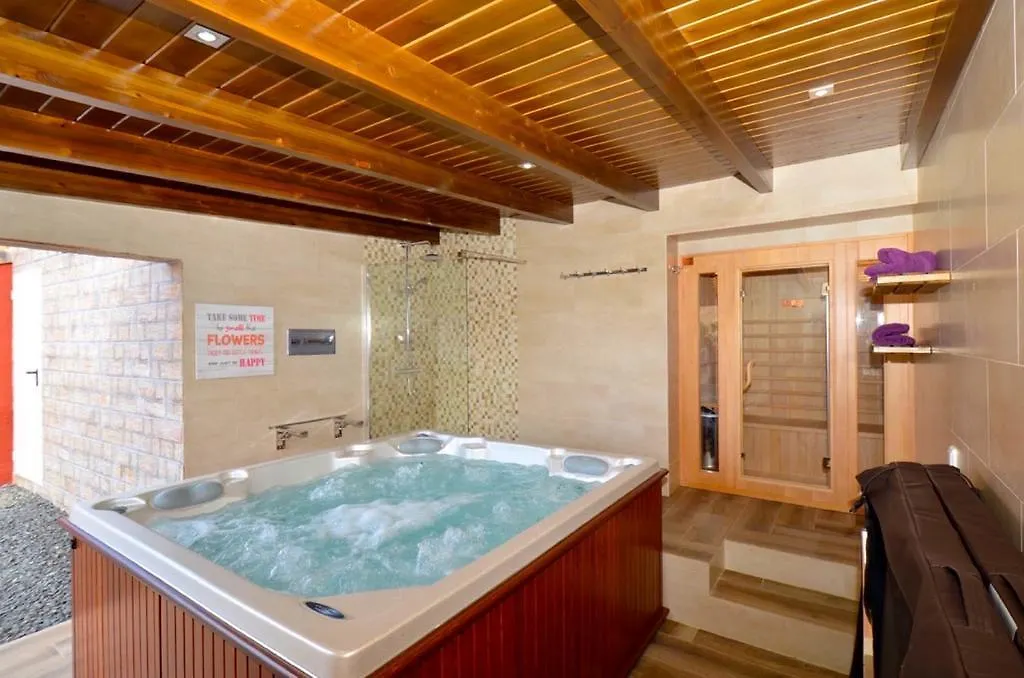 Villa De Lujo Con Piscina Privada Y Spa Tetir